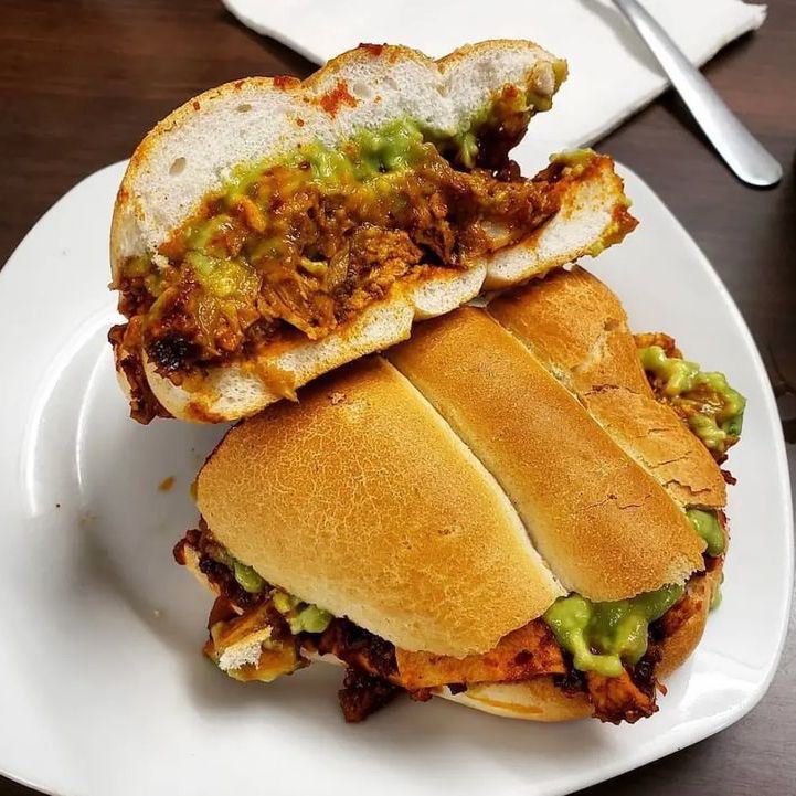 torta de pastor +papas a la francesa+agua