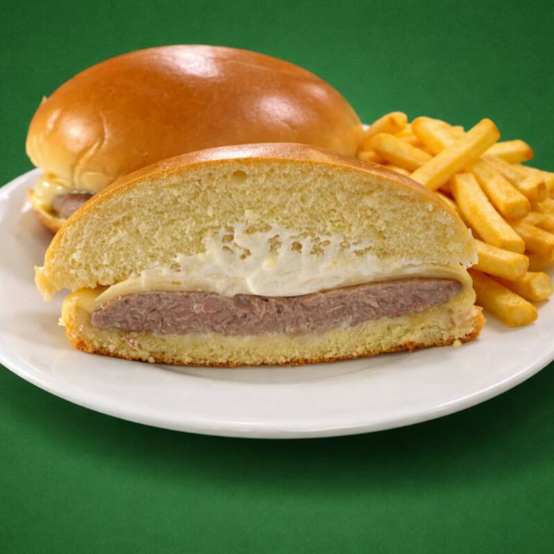 Pão, Carne, Queijo, Maionese e Batatas Fritas