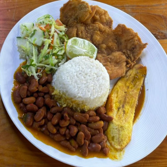 Almuerzo Warner Medio Dia