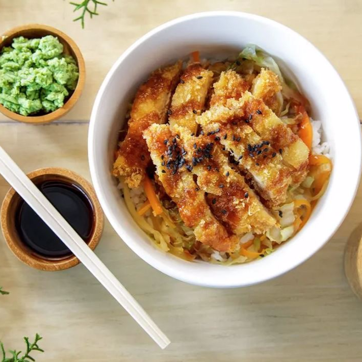 COMBO BOWL TONKATSU + GASEOSA 250ML GRATIS