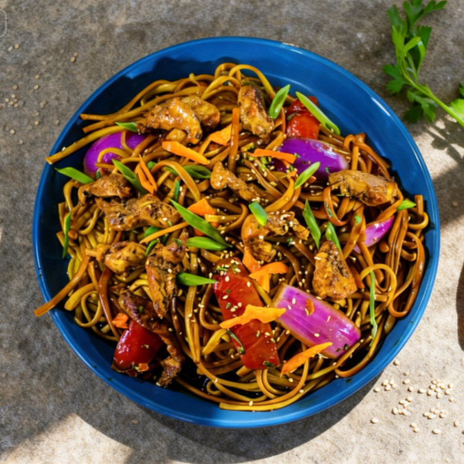Tallarín Saltado de Pollo