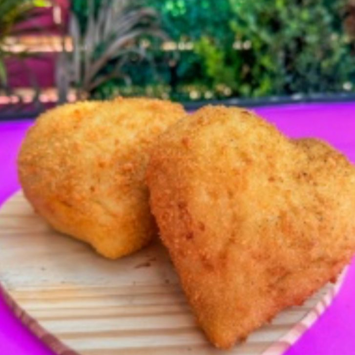 frango, bacon, cheddar e requeijão