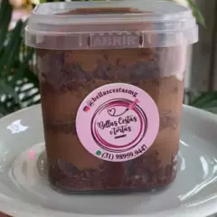 BRIGADEIRO E BOLO