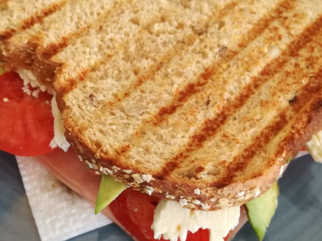 Sandwich 12 Granos y Semillas de JAMON DE PIERNA