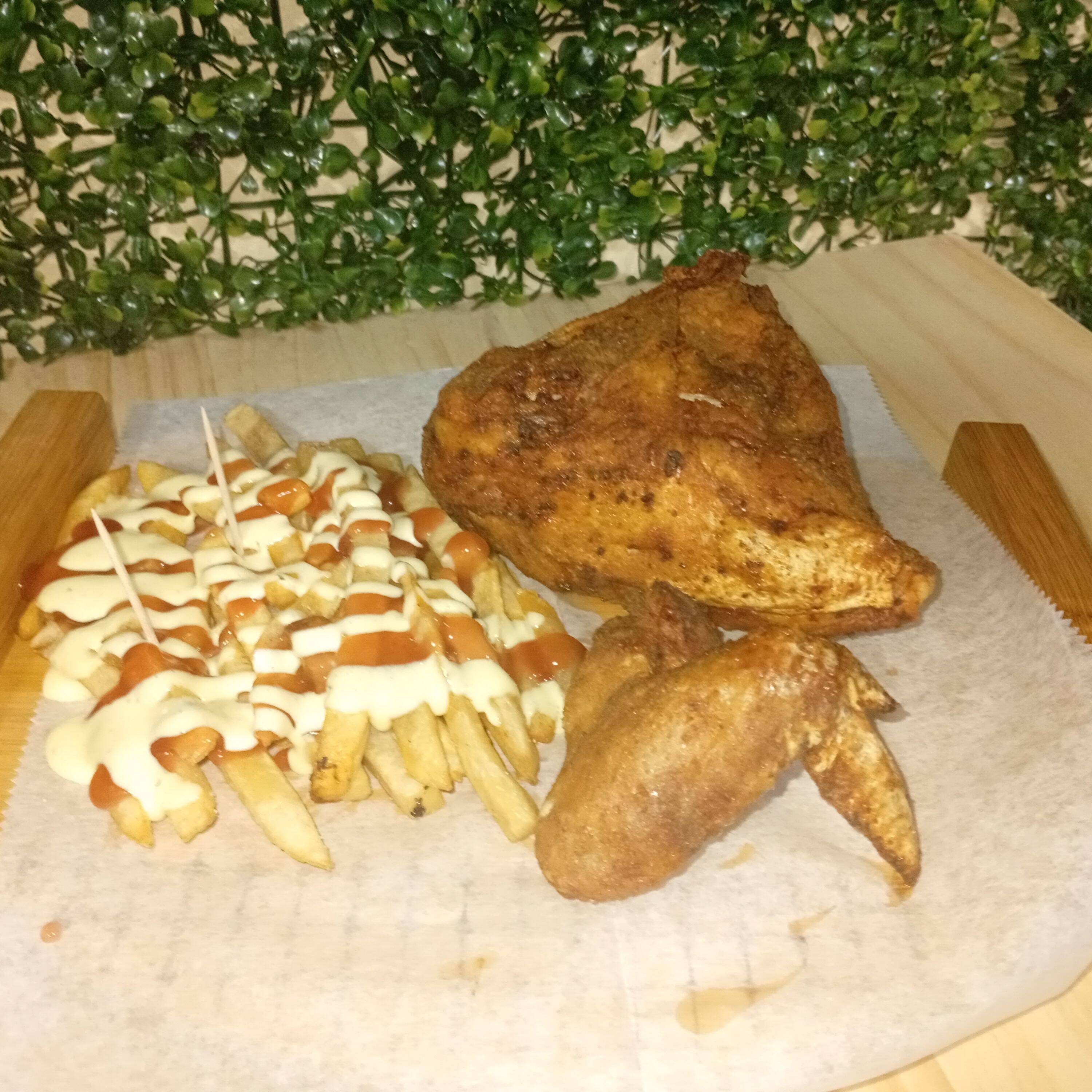 Pollo Frito Ala + Pechuga con Papas