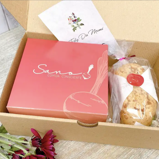 Sandwich Tradición & 6 Donuts + Caja de Regalo