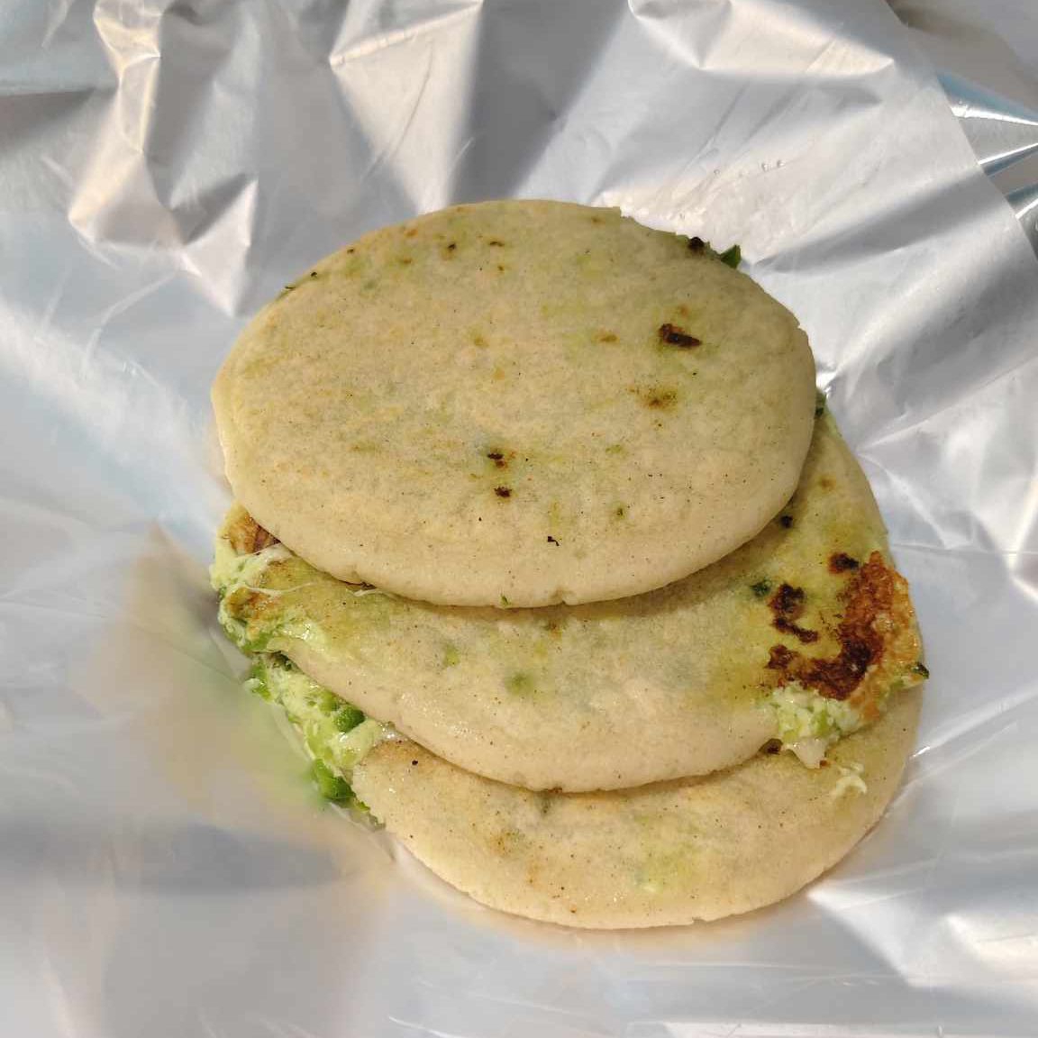 Pupusa de Jalapeño con Queso