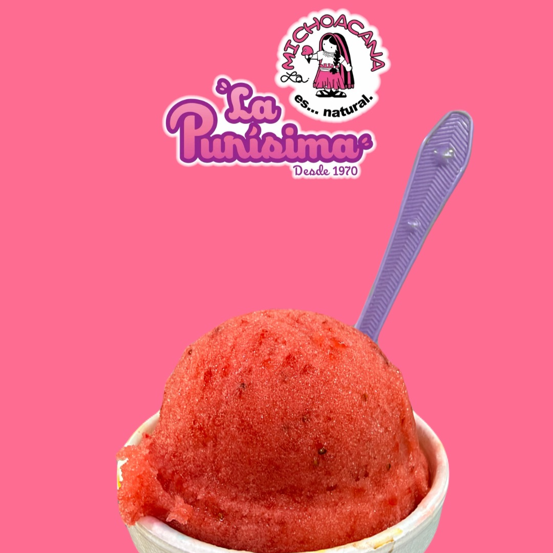 Nieve de fresa de agua