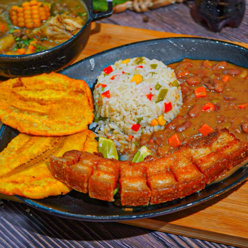 Almuerzo de Chicharron