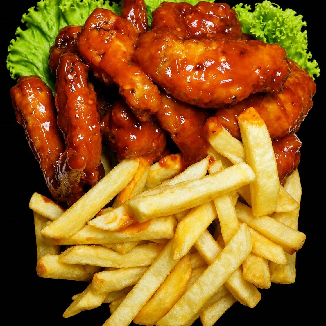 Alitas y Papas Fritas (4 unidades grandes)