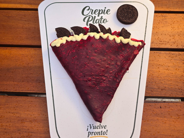 Red Velvet Oreo Cheesecake