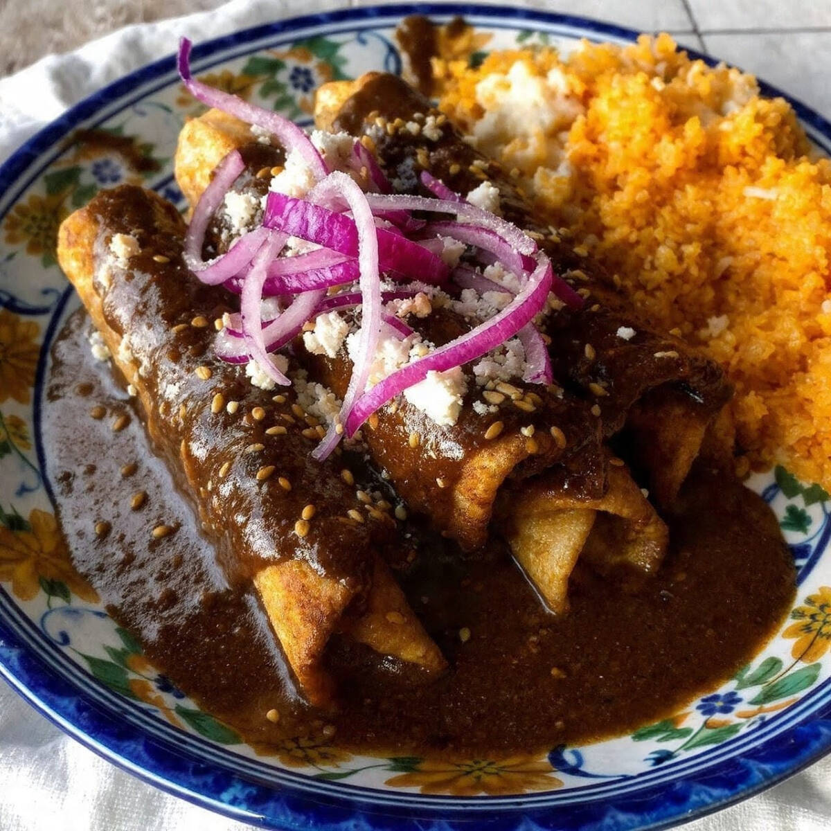 Enmoladas + Coca Cola