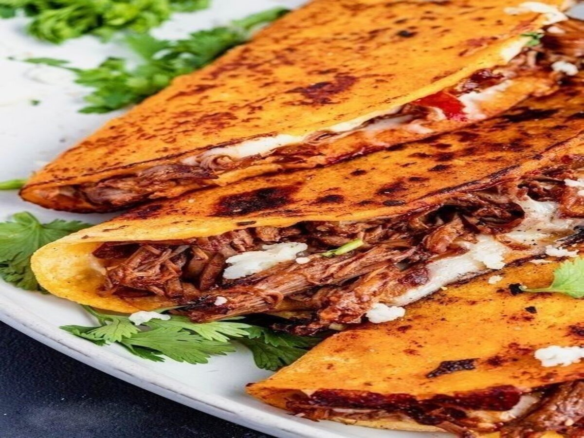 El Paisa Tacos de Birria de Res