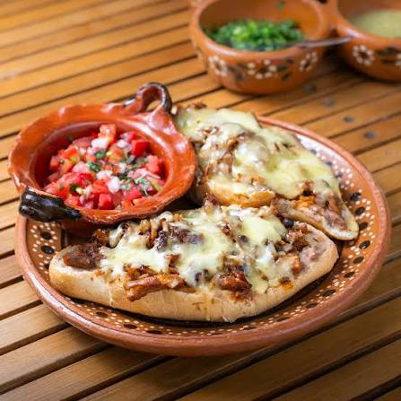 Molletes Jalisquillos Mixtos
