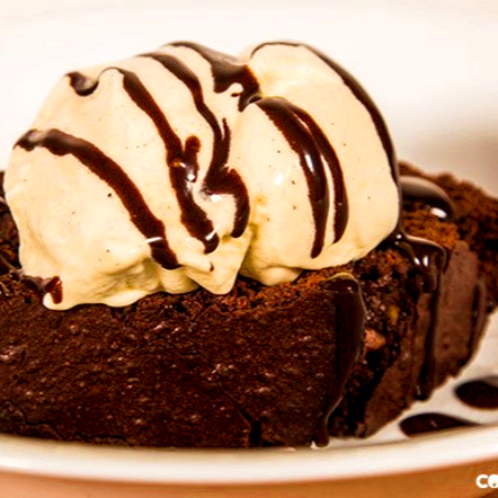 Brownie con Helado