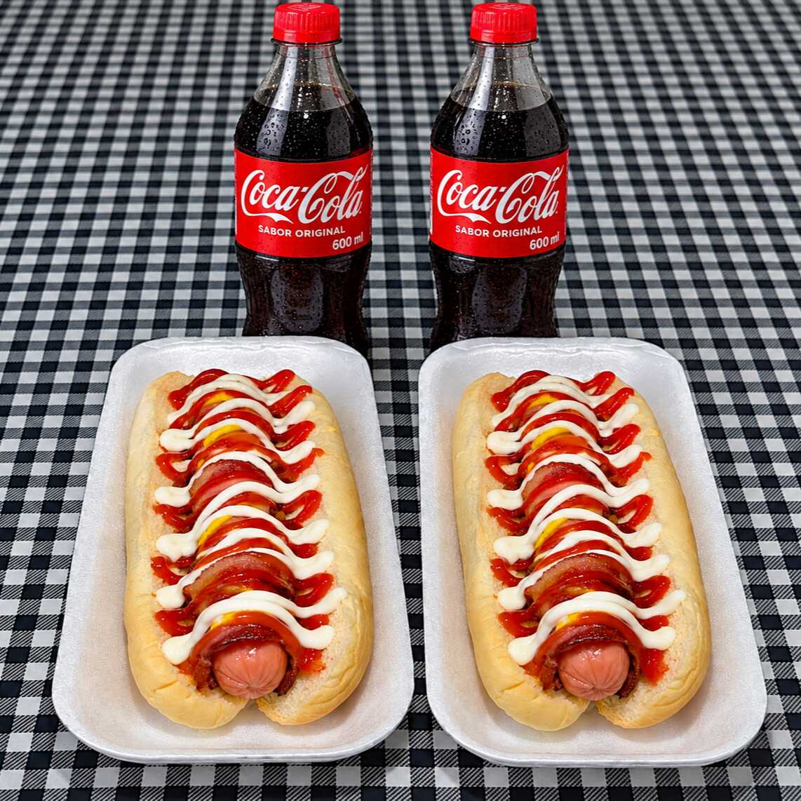 2 Hotdog especiales + 2 Coca Cola 600ml