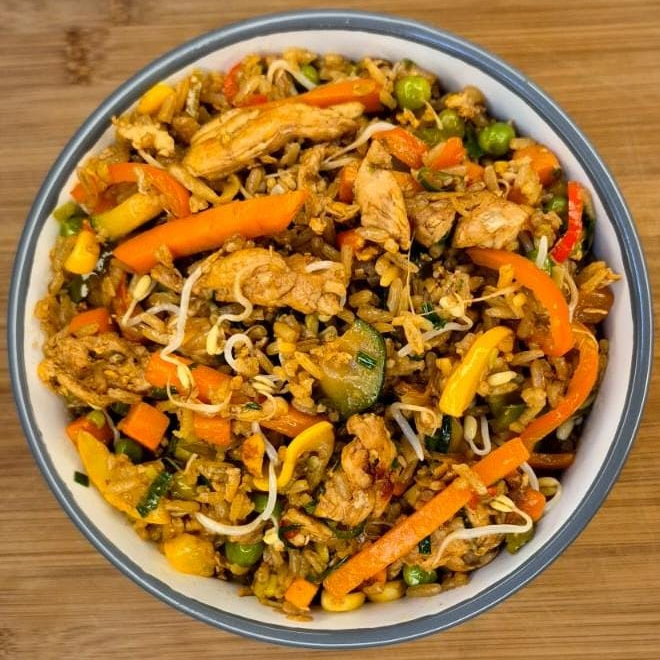 Arroz Vegetales y Pollo