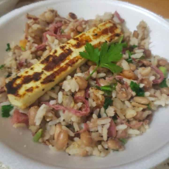 Baião de Dois acompanhado de carré, banana da terra frita