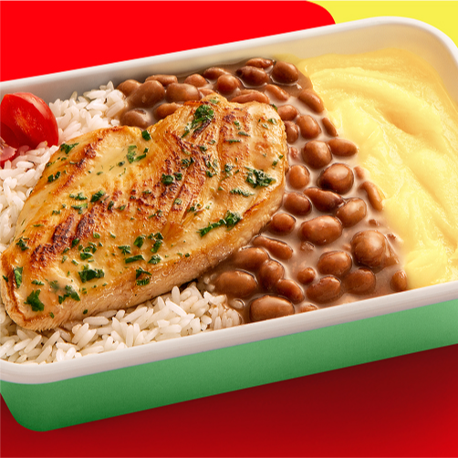 Seu desejo é uma ordem. Aproveite um filé de frango grelhado no ponto certinho, servido com arroz branco soltinho, feijão encorpado e temperado, e um purê de batata incrivelmente delicioso. Agora me diz: quais seus outros 2 desejos?