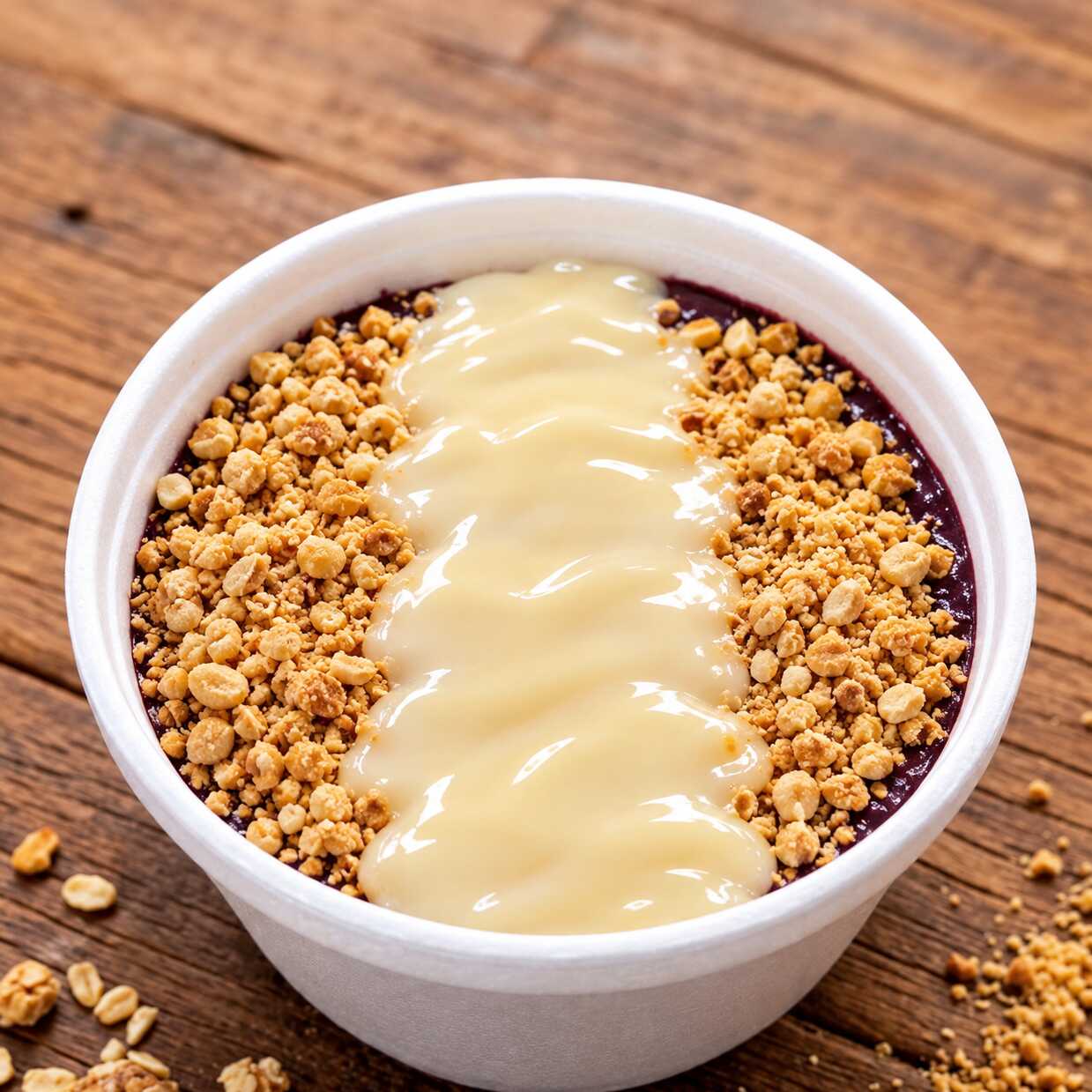 Uma deliciosa mistura entre o Açaí Tradicional envolvido em um maravilhoso composto de AMENDOIM cremoso que vai te deixar louco acompanhado de Paçoca, Amendoim Triturado e Leite Condensado!