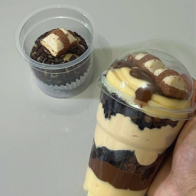 Um copo da felicidade kinder + brigadeirão kinder para os amantes do bombom
