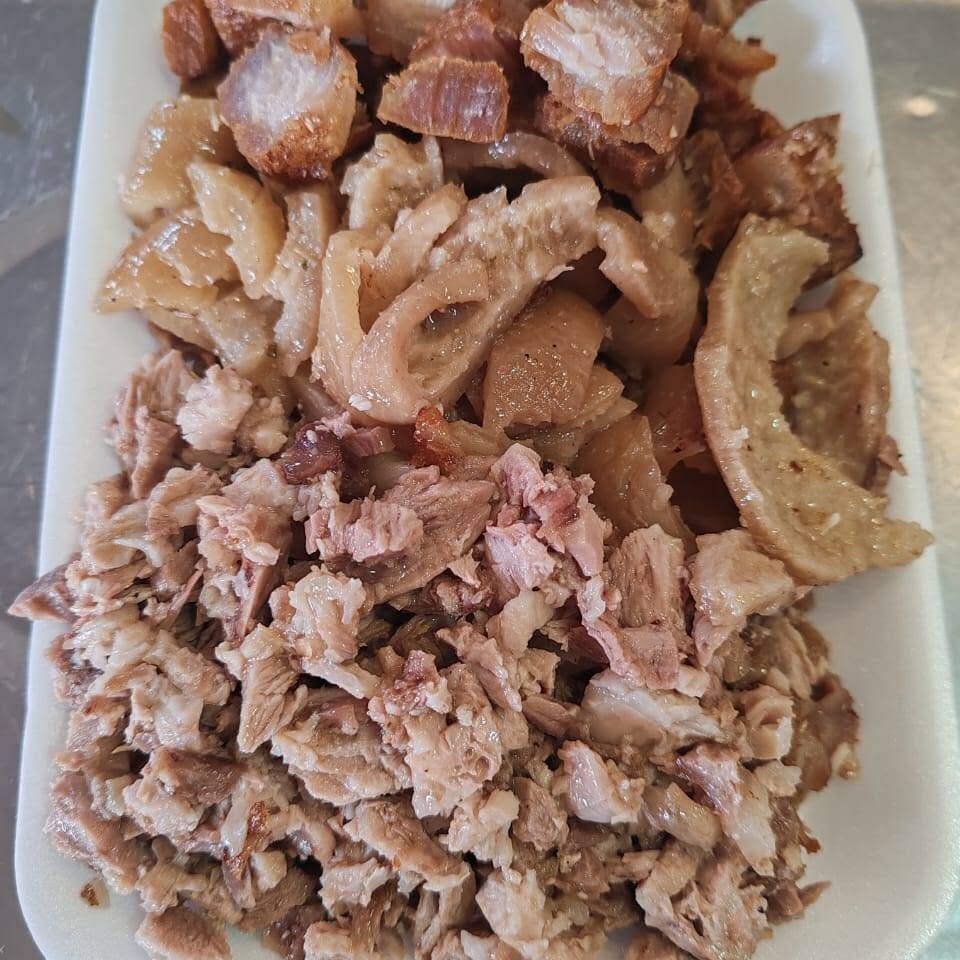 Carnitas con sope