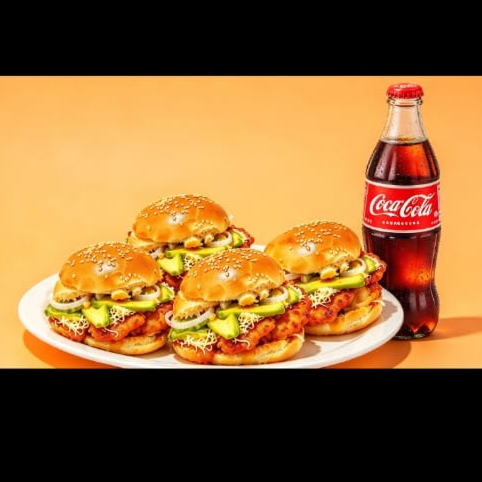 4 CEMITAS DE MILANESA DE POLLO + 1 COCA COLA DE 2L