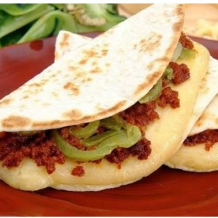 Quesadilla De Tinga De Pollo