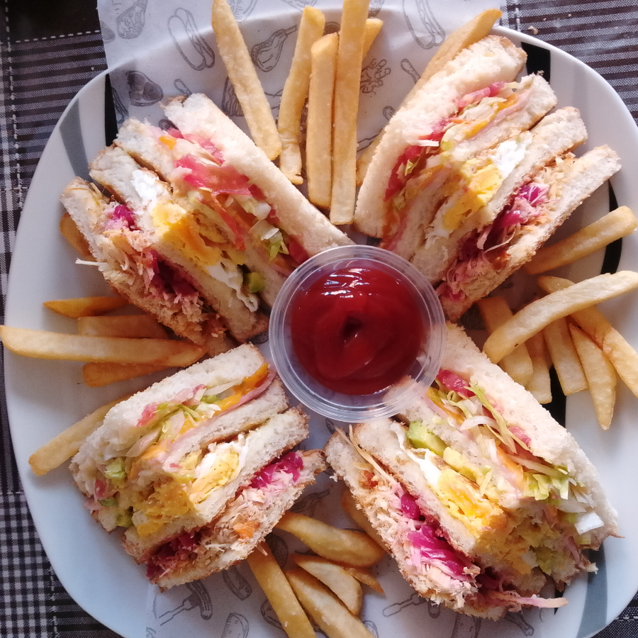 Sandwich Club