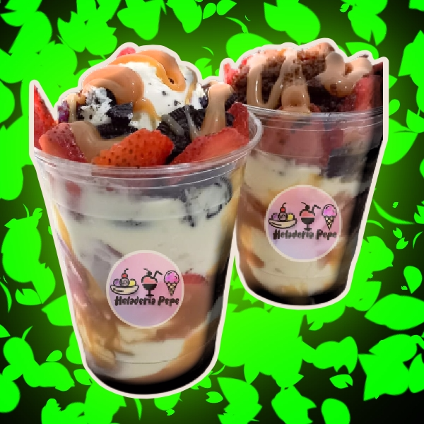 Dos Fresas con Crema y OREO