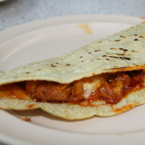 Quesadilla de chicharron prensado