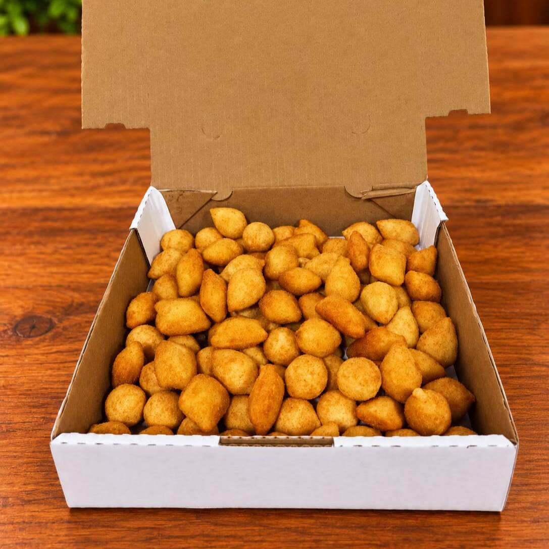 Delicie-se com 100 minis salgados de 16g , com a melhor massa feita a base de batata, muito crocante e saborosa.
