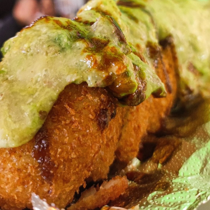 GREEN ROLL