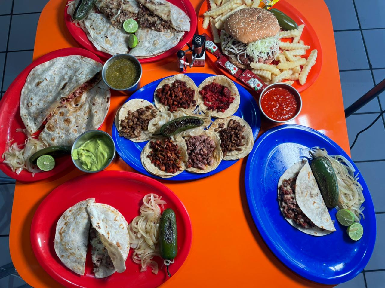 Hamburguesas y Papas El Rorro