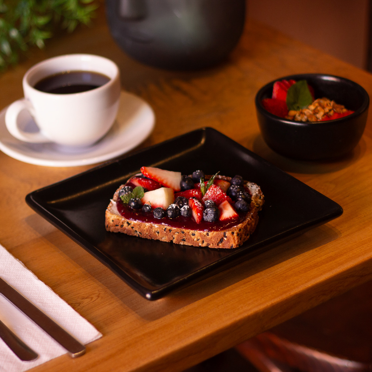 TOAST DE FRUTOS ROJOS