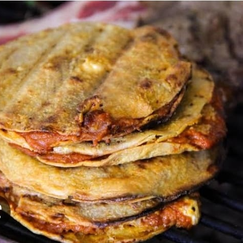 2 Empalmes Carne Asada+ 1 Queso+ Agua