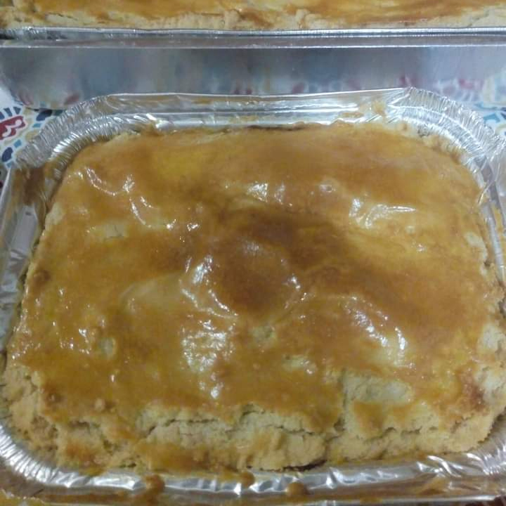 EMPADÃO CONGELADO DE FRANGO COM REQUEIJÃO TAMANHO M (EQUIVALENTE EM MÉDIA 500g)