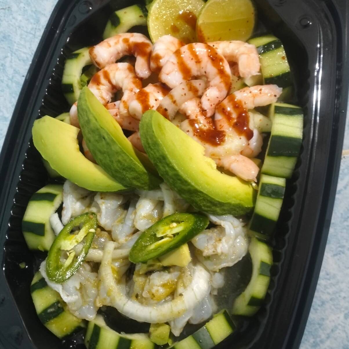 Aguachiles Verdes Con Camarón Cocido