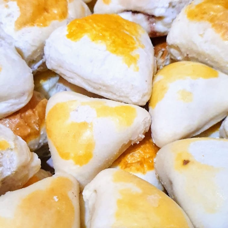 Mini esfirra de carne