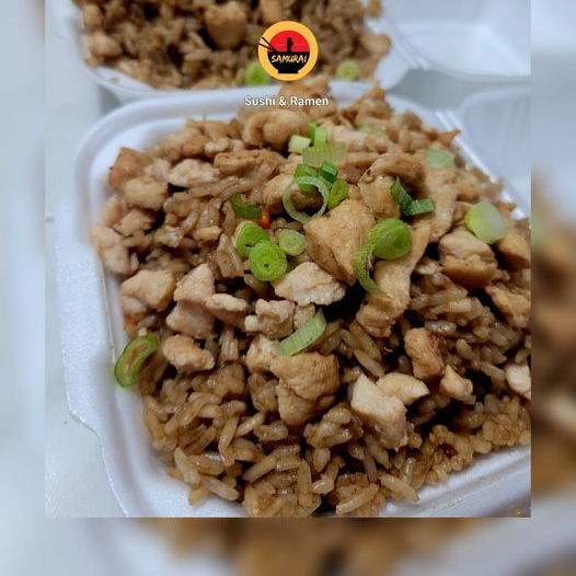YAKIMESHI DE POLLO