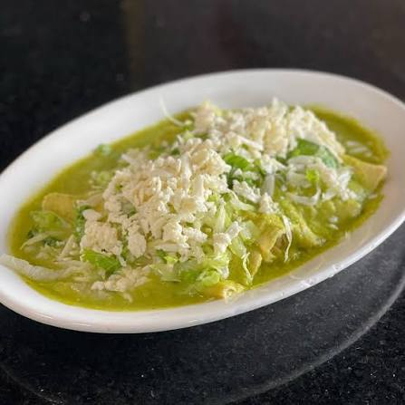 Enchiladas + Agua