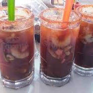 Michelada Marinera con Camarones