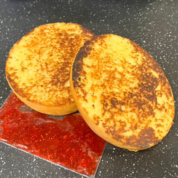 BISQUET CON MANTEQUILLA A LA PLANCHA