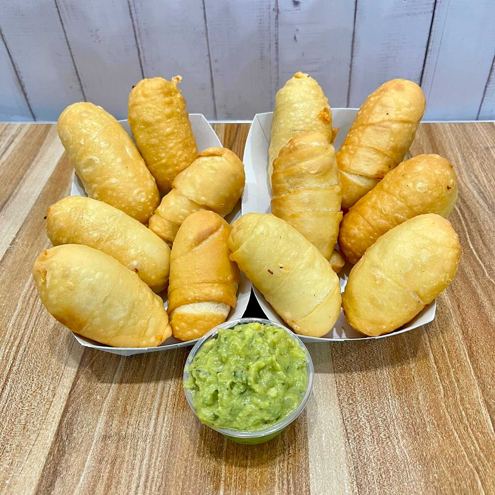 Tequeños X12 + Guacamole