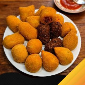 Monte do seu Jeito, cada salgado pesa em média 30 gramas: Coxinha de Frango, Quibe, Bolinha de Queijo, Bolinho de Queijo com Milho e Alho Frito, Travesseirinho de Pizza, Enroladinho de Salsicha, e Mini Pastel com sabores variados.
