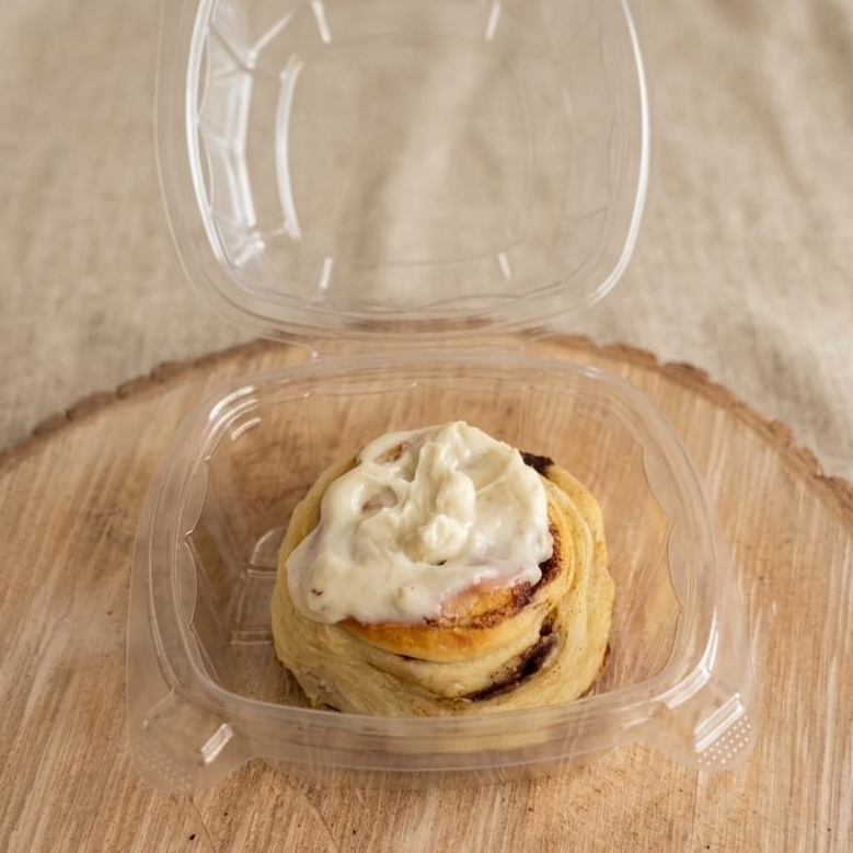 Rol de Canela con Glaseado de Queso Crema