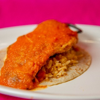 TACO CHILE RELLENO DE QUESO