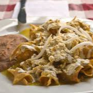 Platillo de chilaquiles verdes