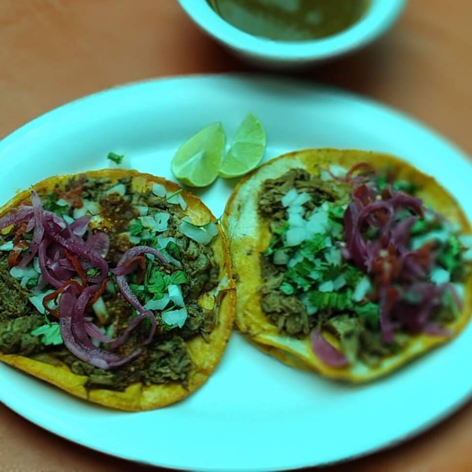 2 Tacos de Chivo + Consomé