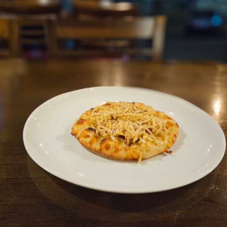 Muçarela, bacon e batata palha